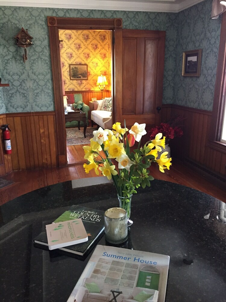 Victorian By The Sea Bed And Breakfast