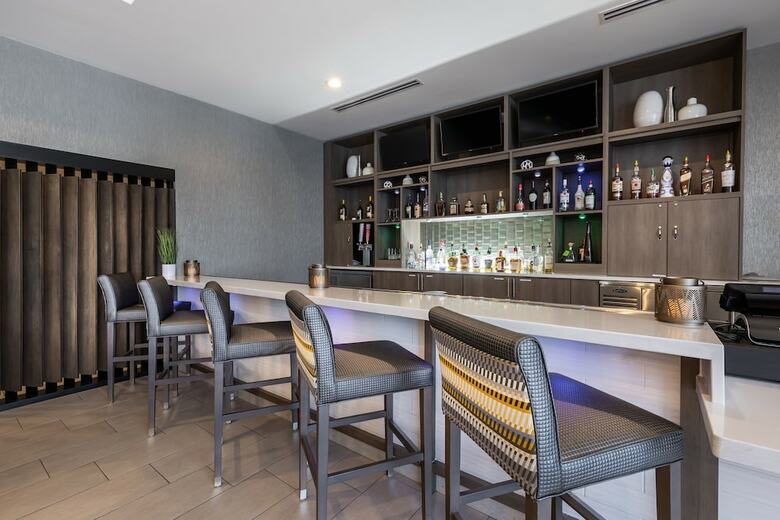 Hotel Holiday Inn Woodruff Road