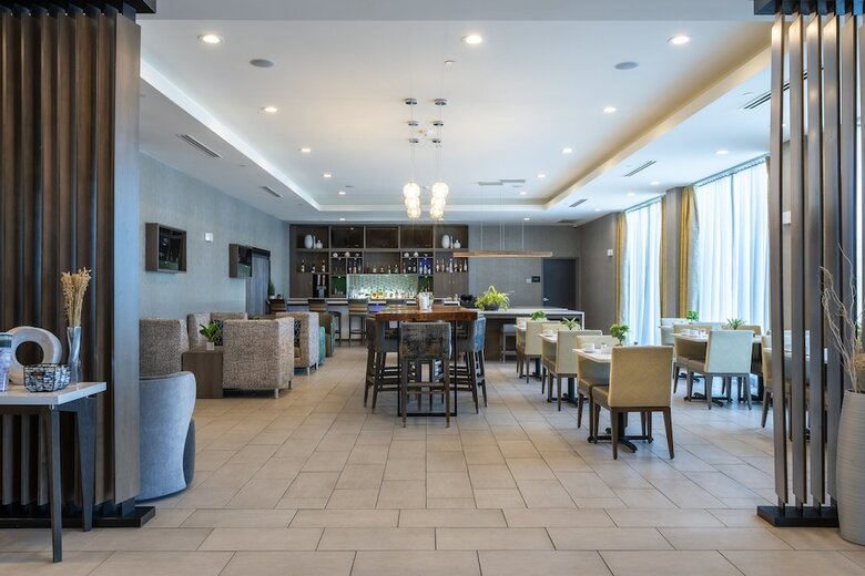 Hotel Holiday Inn Woodruff Road