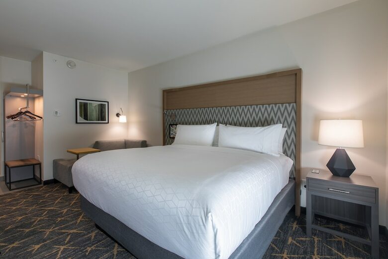 Hotel Holiday Inn Woodruff Road