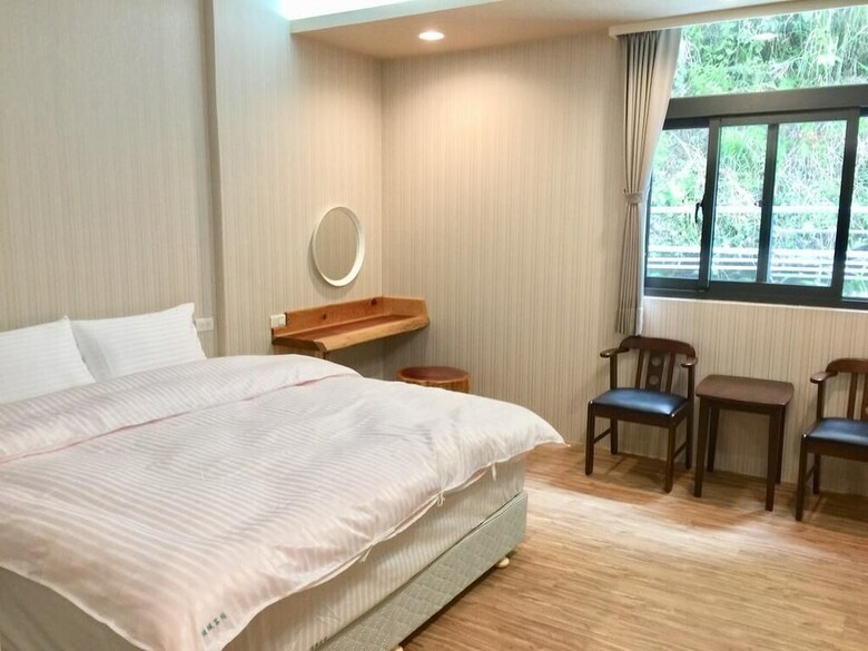 Bed & Breakfast Breeze Homestay
