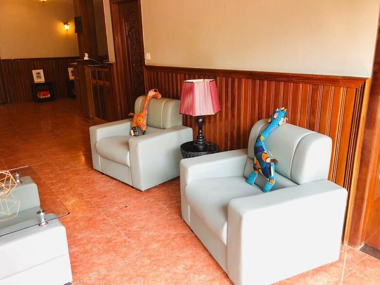 Isirafu Hotel & Residence
