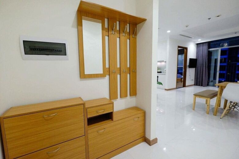 Hotel Ambassador Apartment - Vinhomes Central