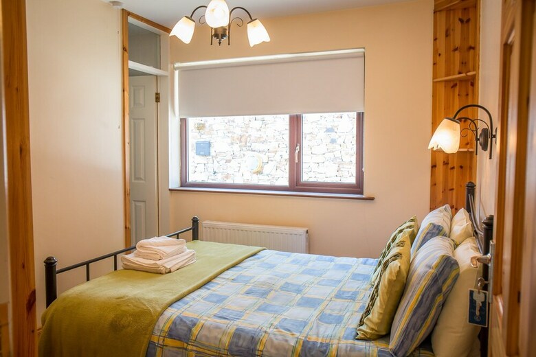 Capolla House, Clifden
