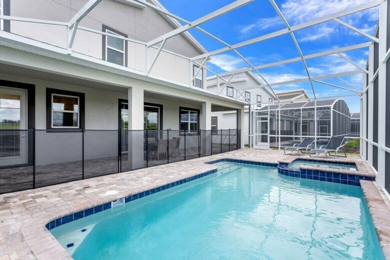 Beautiful 9bd Pool Hm, Game Champions Gate-701pbd