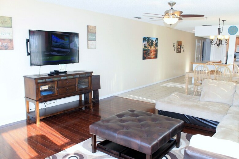 Apartamentos Sea Breeze 201