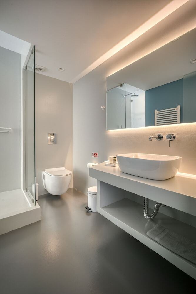 Apartamentos Athens Color Cube