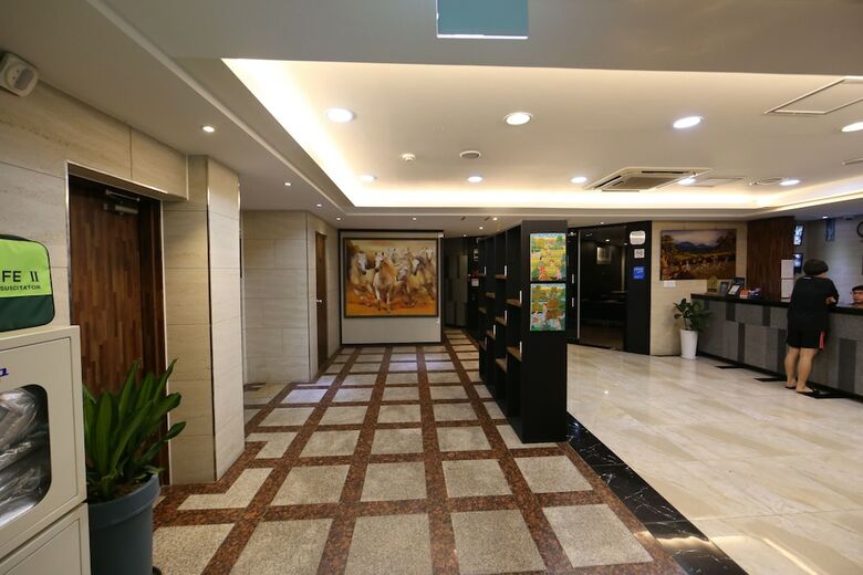 New Suwon Benikea Tourist Hotel