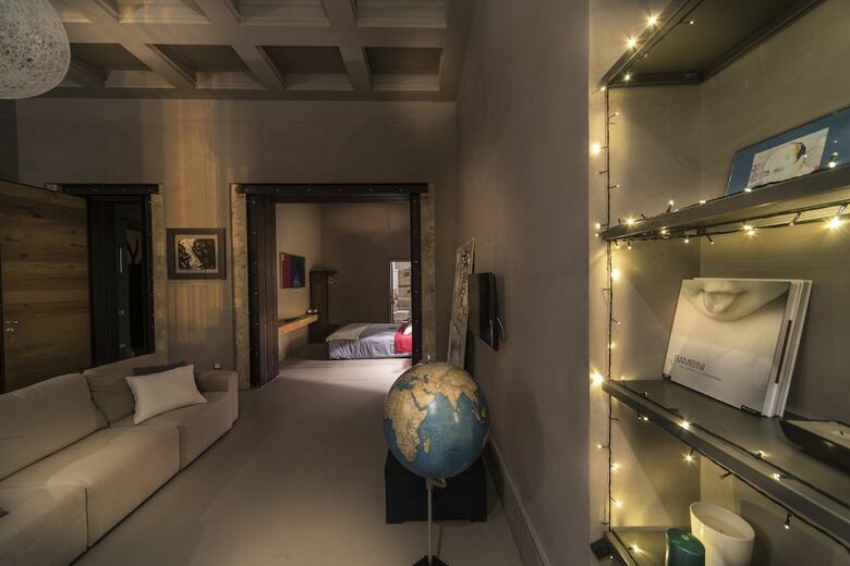 Bed & Breakfast Artstudio6 Concept House