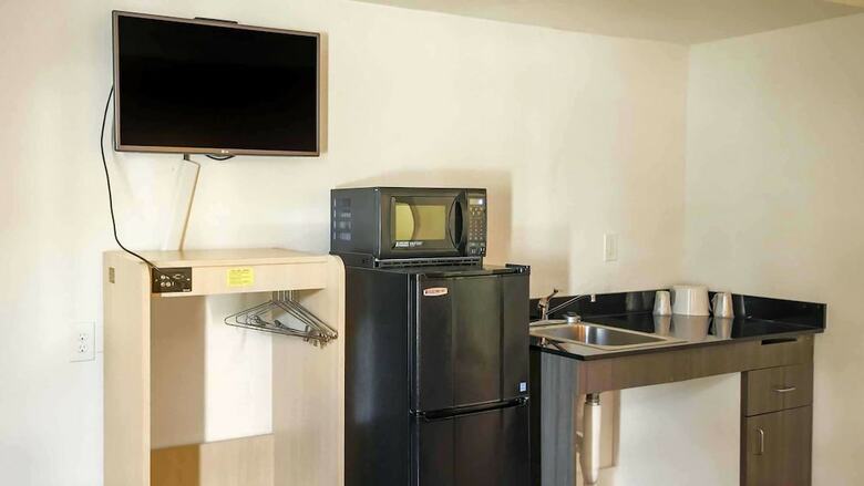 Motel 6 Greensboro Airport