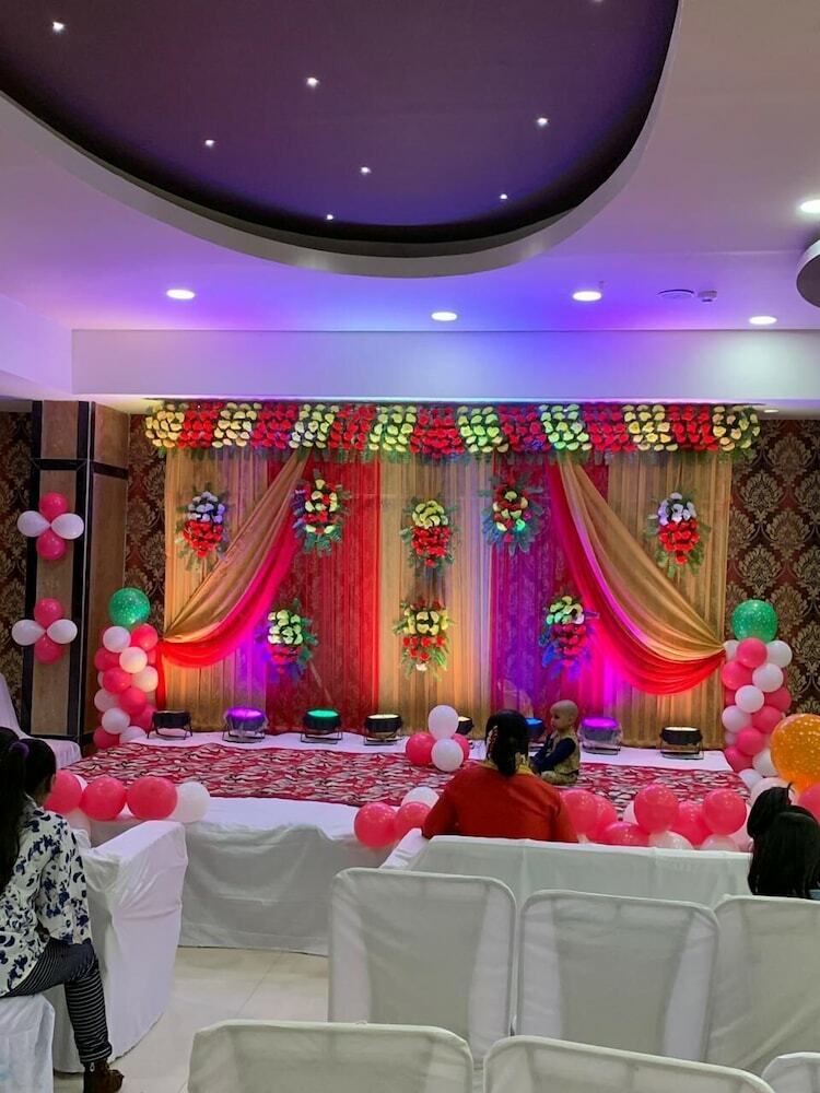 Hotel Mastana Palace