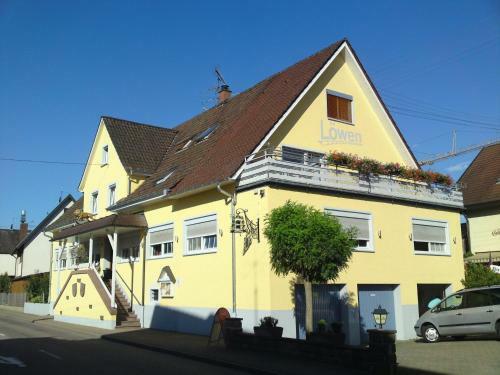 Hostal Landgasthaus L�wen Mit G�stehaus