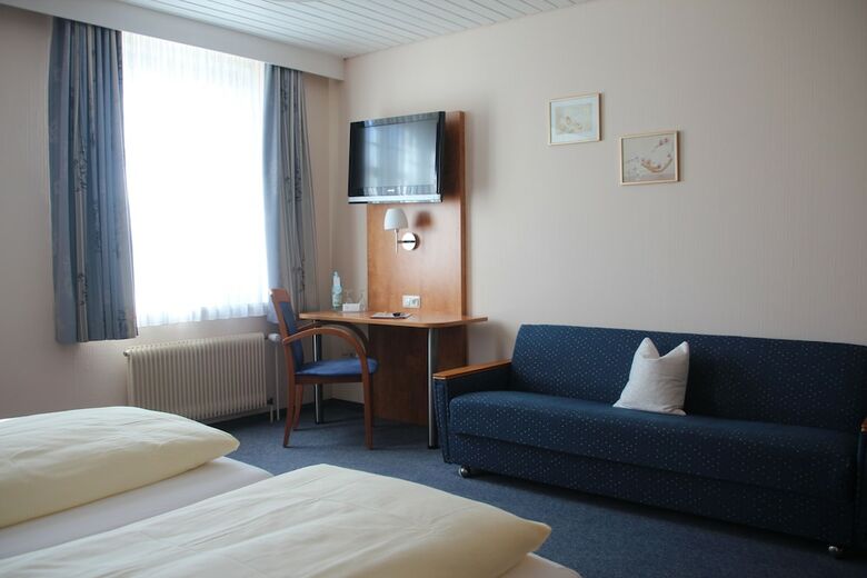 Hostal Gasthof Zur Rose