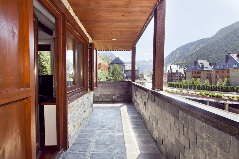 Luderna - Apartamento Con Terraza Bonaigua A4 Varicauba