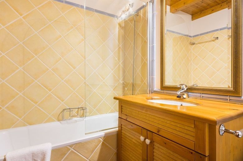 Luderna - Apartamento Con Terraza Moli�res