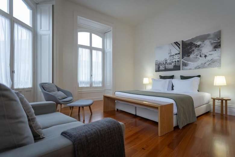Hotel Armaz�ns Cogumbreiro