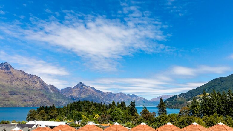 Hotel Holiday Inn Express And Suites Queenstown