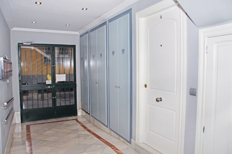Apartamento Puerta Real Canovas