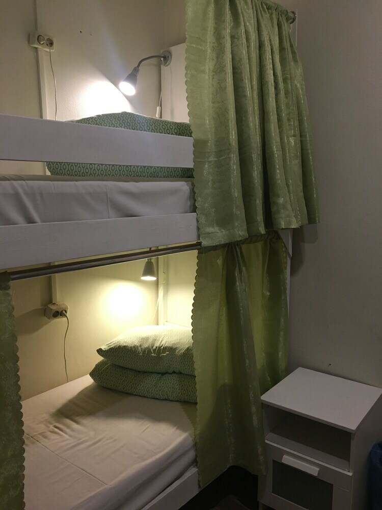 Hostal Pasternak Hostel