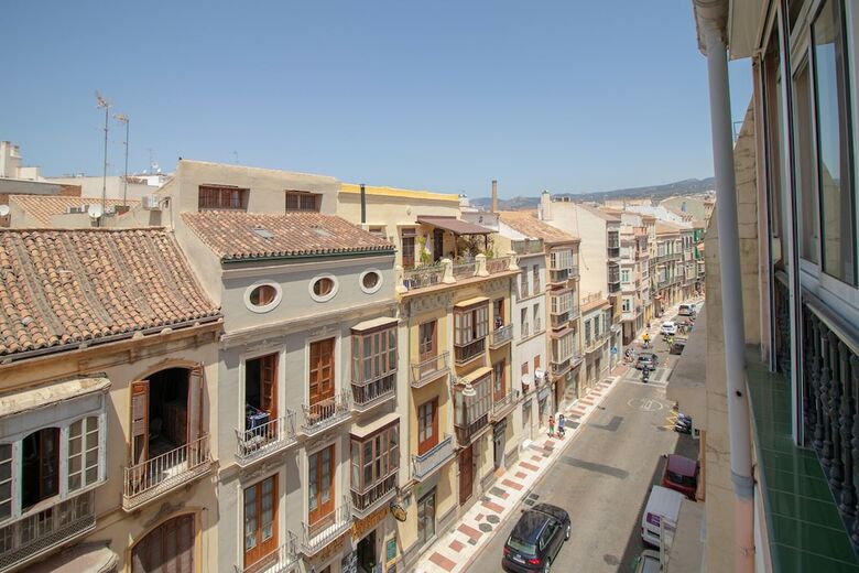 Sunny Terrace Apartment, Old Town Views