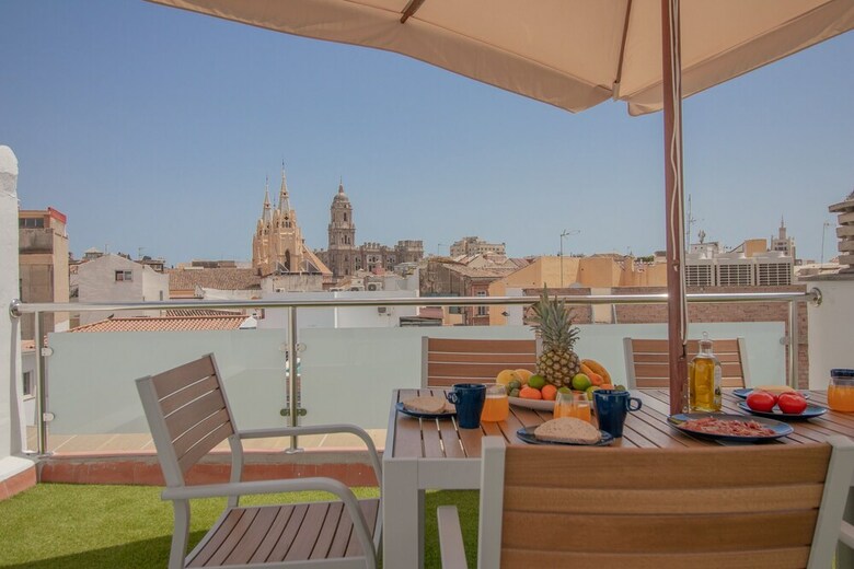 Sunny Terrace Apartment, Old Town Views