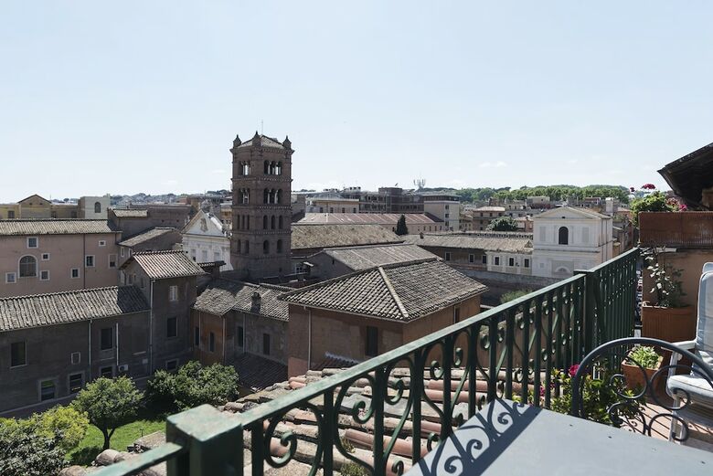 Apartamento Trastevere Panoramic Rooftop Loft