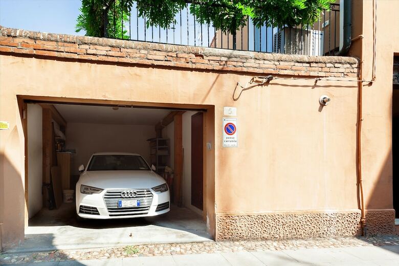Apartamento Ferrara Casa Dell'archiv�lto Con Garage