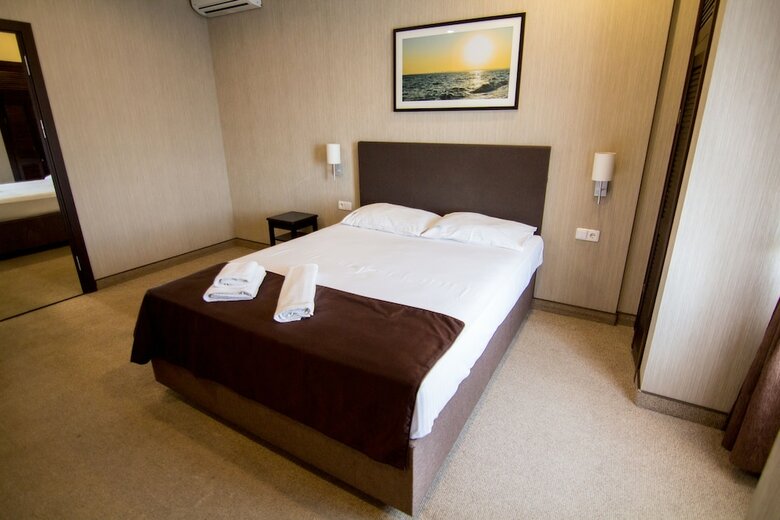 Al Mar Hotel