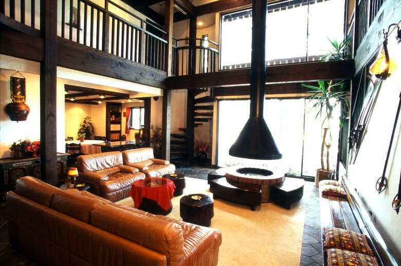 Posada Alp Bach Madarao