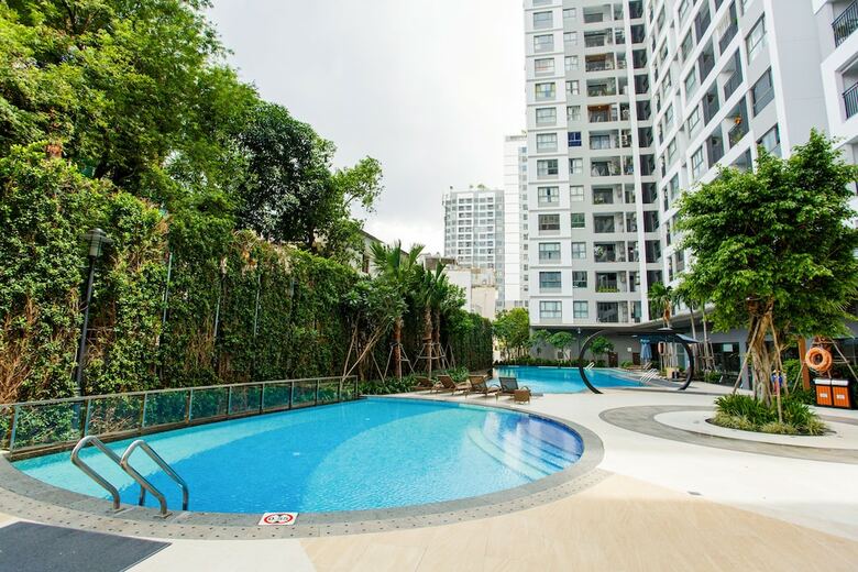 Botanica Premier Luxury Apartments