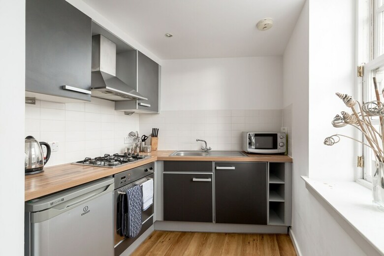 Silver Lining - Grassmarket Apartments