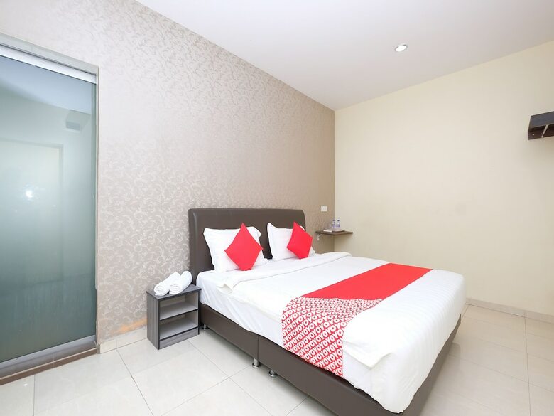 Oyo 89493 Q Hotel Mentakab