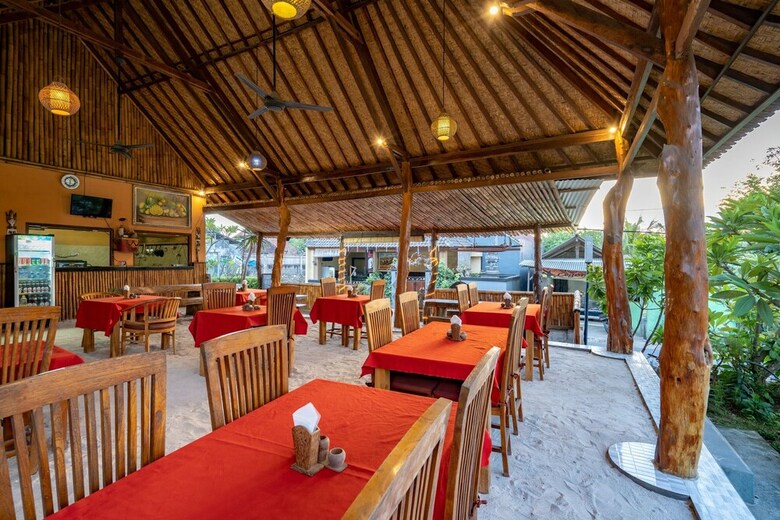 Hotel Karang Mas Villa