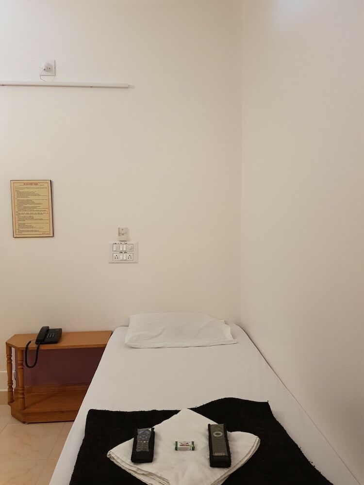 Hotel Sri Kumara Lodge