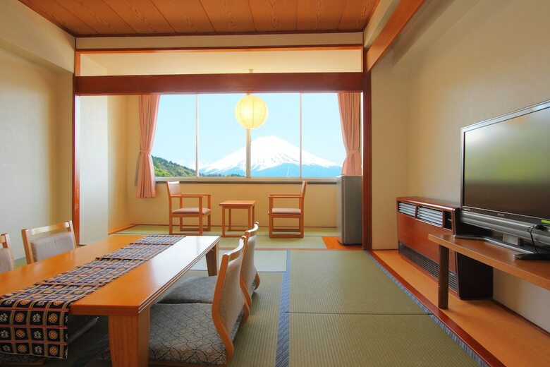 Kawaguchiko Hotel New Century