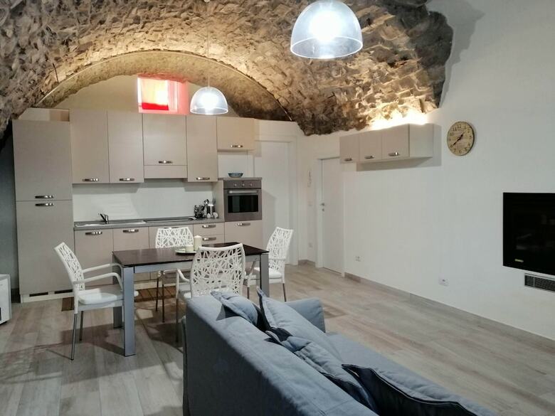 Iseolakerental - Hill Apartments