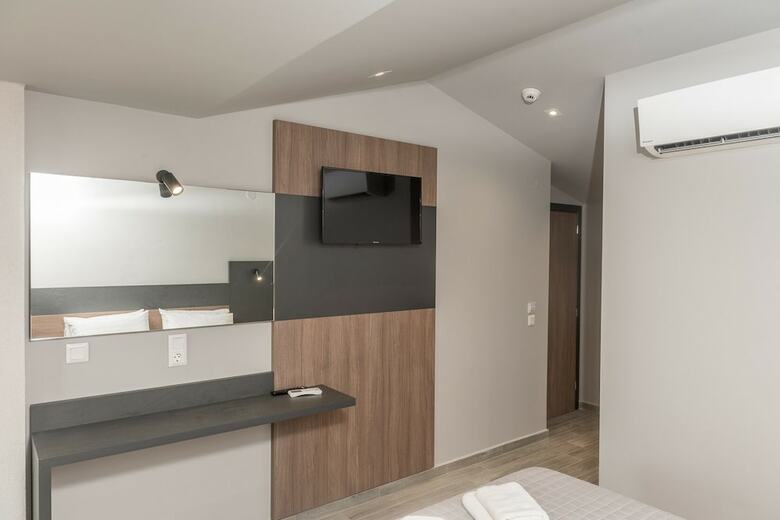 Hotel Elizabeth Queen Luxuxy Rooms