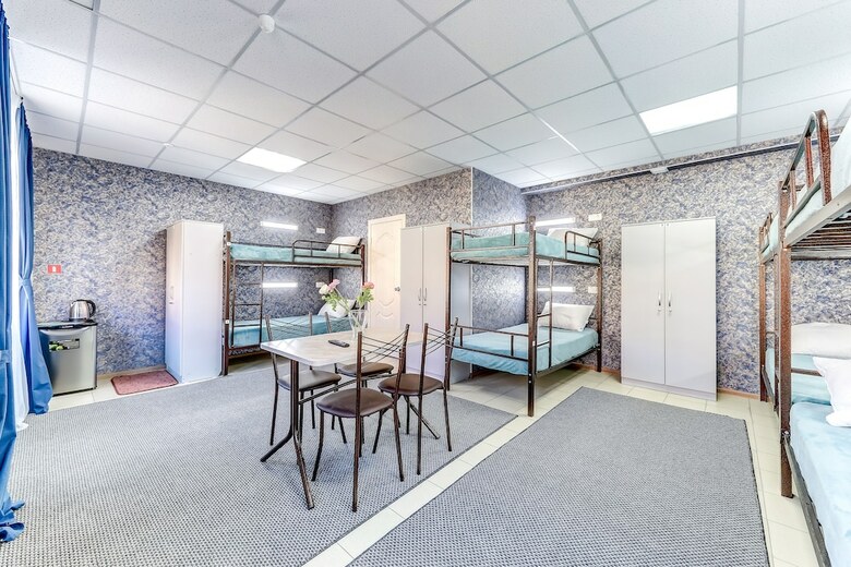 Hostal Hotel Piter - Hostel