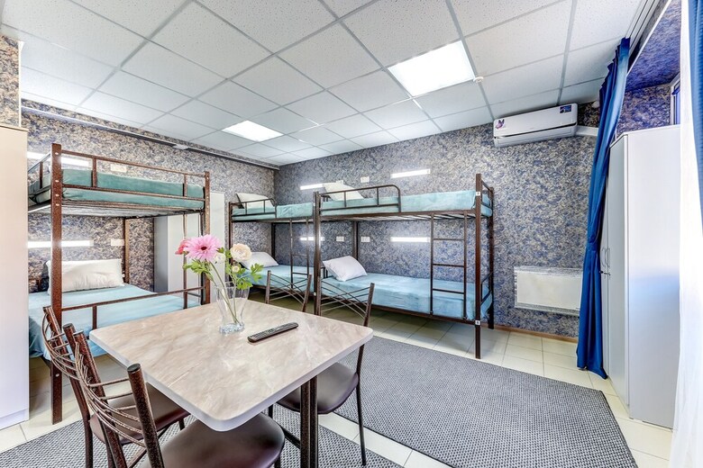 Hostal Hotel Piter - Hostel