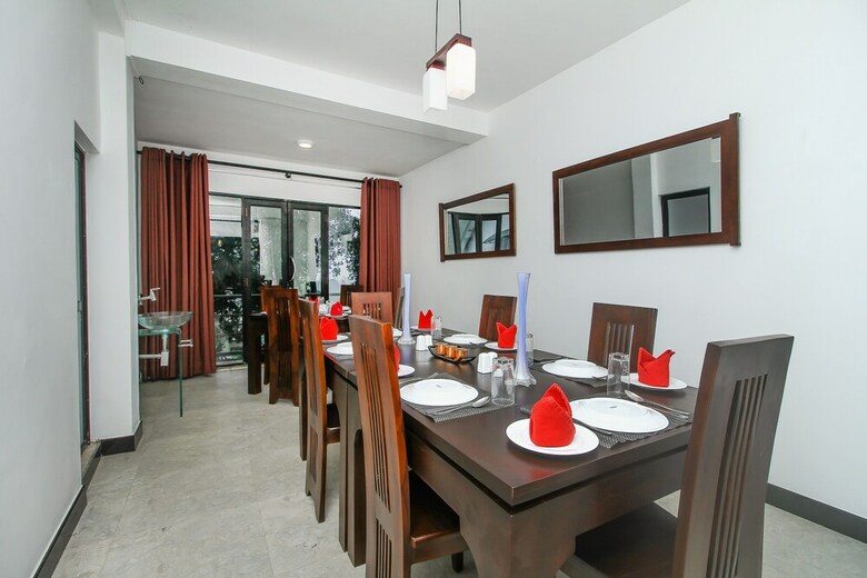 Oyo 511 Delphin Hotel