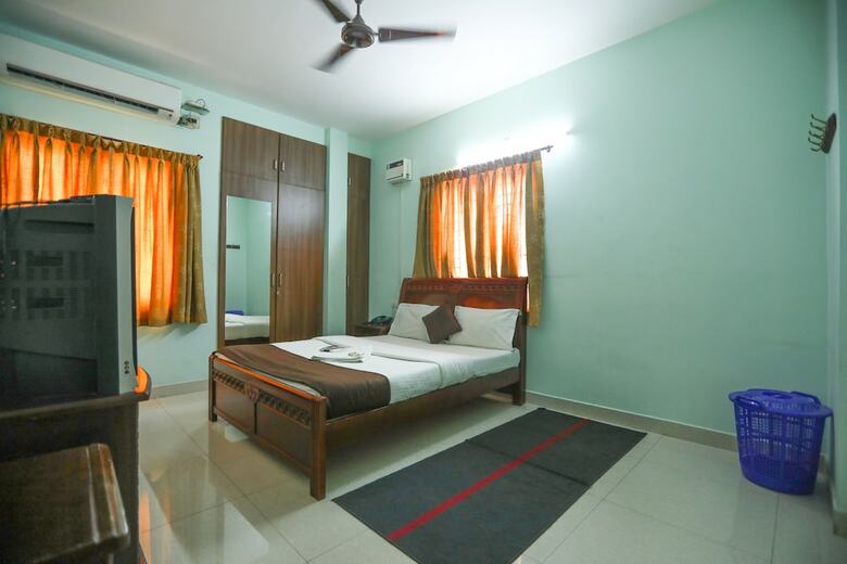 Hotel Ulo Saicharan Comfort Inn