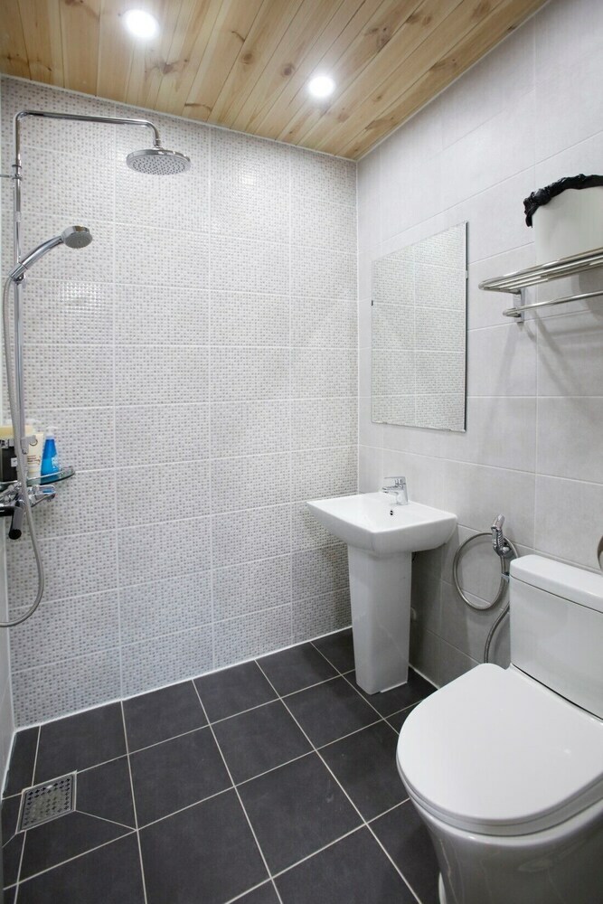 Hostal Dodam Guesthouse - Hostel