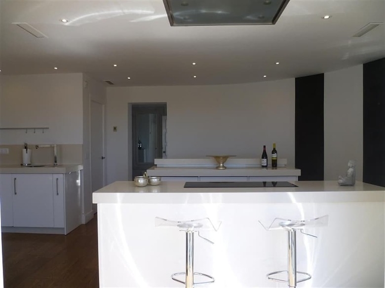 Great Beach Side Villa ? Semi Heated Pool