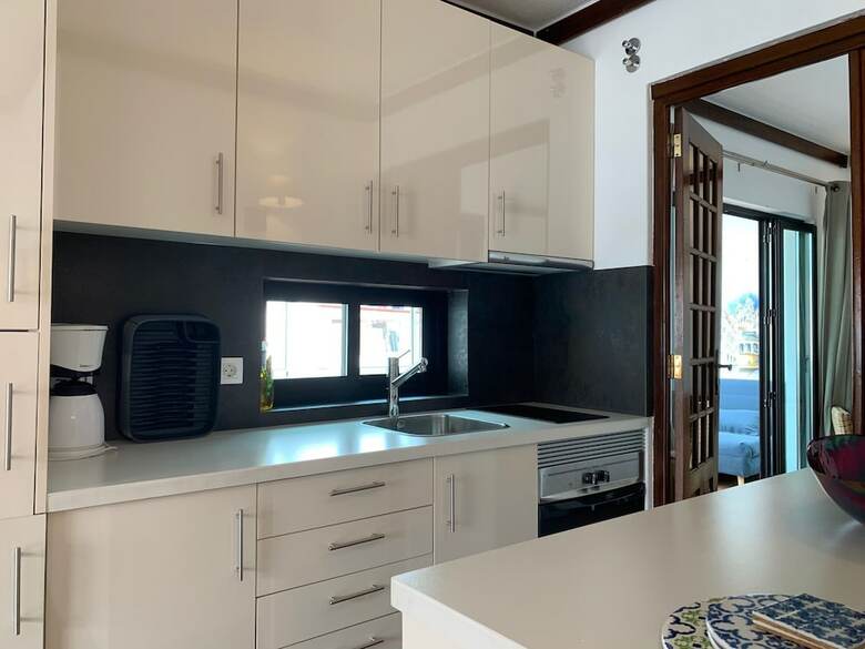 Charming Old Town Apartment Cascais