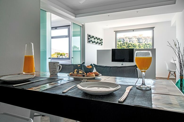 Apartamentos Mythos Luxury Suites