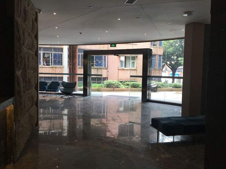 Life Hotel Sha Yong Metro Station