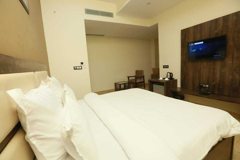 AA Hotels