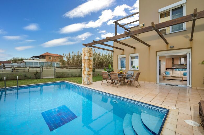Athina's Villa On The Sea