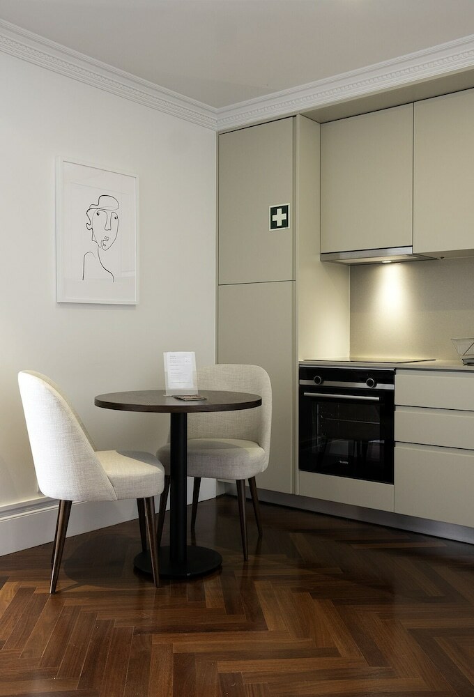 Aparthotel La Maison Tito Fontes