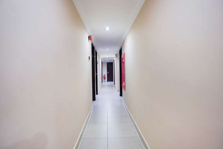 Oyo 89518 Sejati Hotel